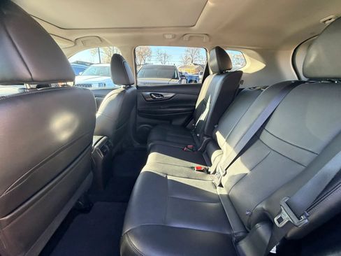Used 2016 Nissan Rogue SL w/ SL Premium Package AWD/4WD image 14