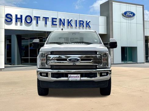 Used 2019 Ford F250 Lariat w/ Lariat Ultimate Package image 2