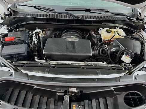 Used 2023 Chevrolet Suburban Premier image 35