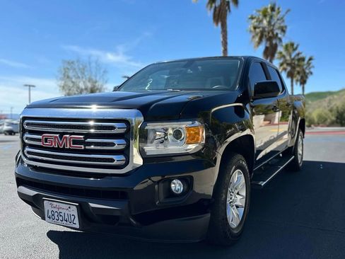Used 2018 GMC Canyon SLE w/ SLE Convenience Package image 9
