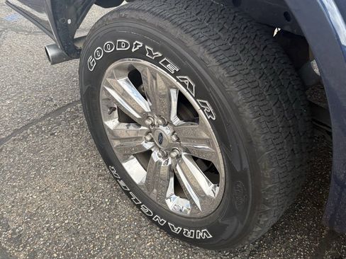 Used 2020 Ford F150 Lariat image 9