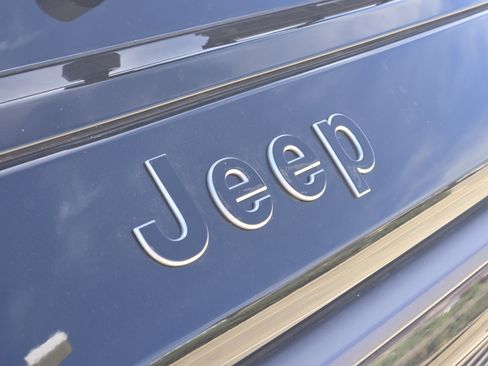 New 2026 Jeep Grand Wagoneer Limited AWD/4WD image 7
