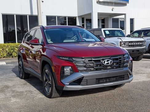 Used 2025 Hyundai Tucson SEL image 3