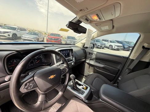 Used 2022 Chevrolet Colorado LT w/ LT Convenience Package RWD image 12
