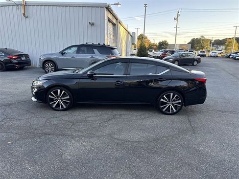 Used 2021 Nissan Altima 2.5 SR image 8