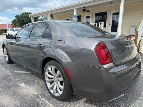 Used 2016 Chrysler 300 S RWD image 3