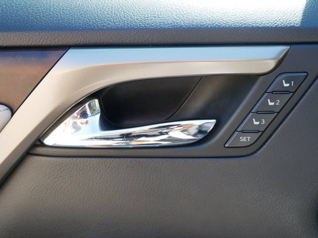 Used 2020 Lexus RX 350 AWD w/ Premium Package image 14