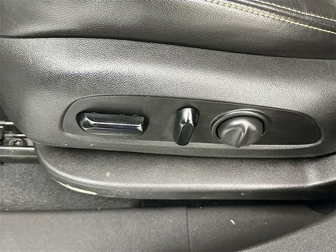 Used 2021 GMC Terrain SLT image 19