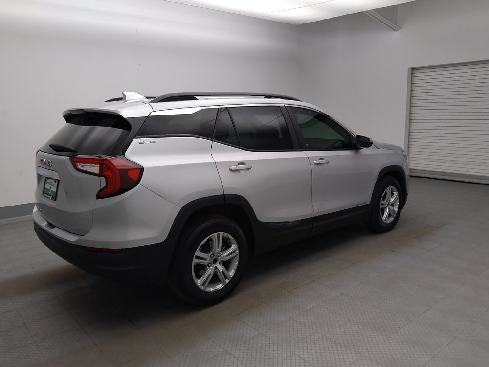 Used 2022 GMC Terrain SLE w/ Driver Convenience Package FWD image 10