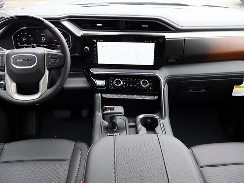 New 2025 GMC Sierra 1500 Denali image 11