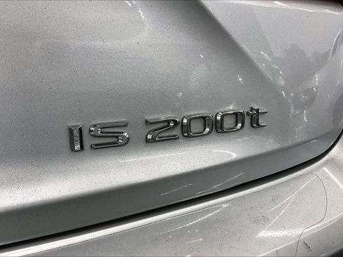 Used 2016 Lexus IS 200t w/ Navigation System Package RWD image 9