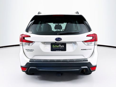Used 2023 Subaru Forester Premium AWD/4WD image 7