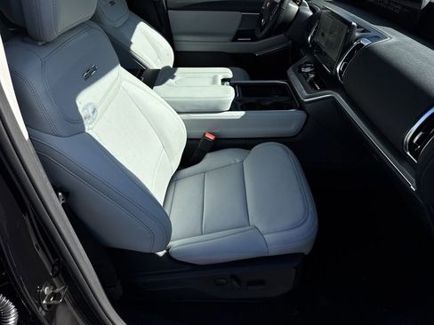 New 2026 Ford Expedition Max Platinum image 14