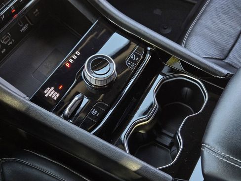 Used 2022 Jeep Grand Cherokee Limited 4xe w/ Luxury Tech Group II image 23