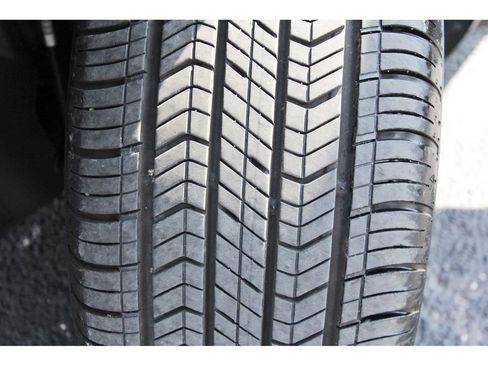 Certified 2025 Hyundai Kona SEL image 33