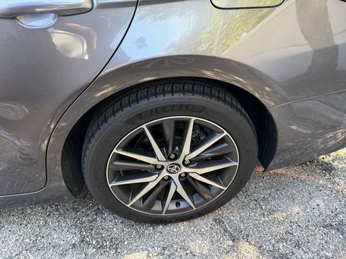 Used 2022 Toyota Camry XLE FWD image 10