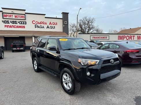 Used 2019 Toyota 4Runner SR5 image 3