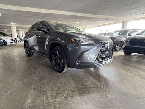 Used 2025 Lexus NX 450h+ AWD w/ Accessory Package (Z1) image 6