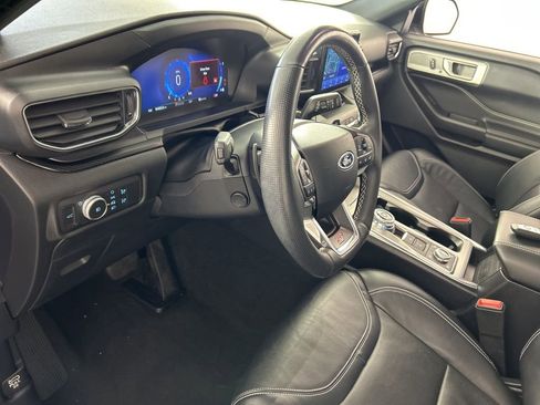 Used 2020 Ford Explorer ST image 14