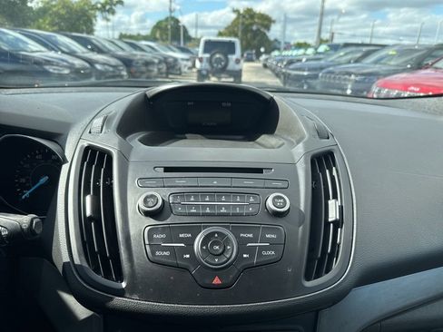 Used 2018 Ford Escape S image 24