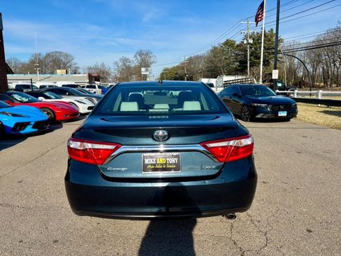 Used 2015 Toyota Camry XLE image 7