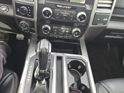 Certified 2020 Ford F150 Platinum w/ Equipment Group 701A Luxury image 19