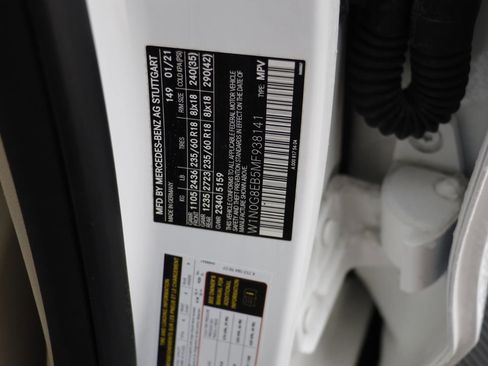 Used 2021 Mercedes-Benz GLC 300 4MATIC image 25