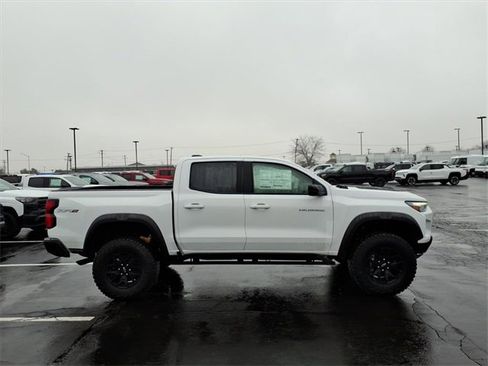 New 2026 Chevrolet Colorado ZR2 w/ Midnight Edition image 2