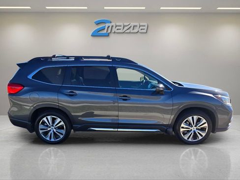 Used 2022 Subaru Ascent Limited w/ Technology Package image 6
