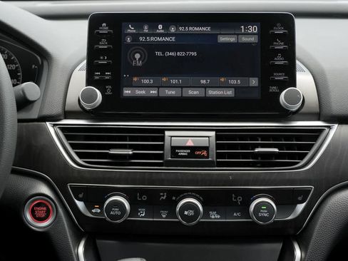 Used 2018 Honda Accord EX image 13