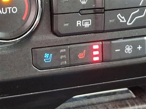 Used 2020 Ford F250 Lariat image 24