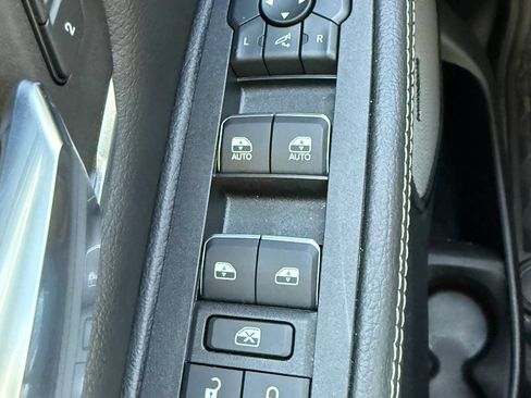 Used 2026 RAM 1500 Laramie AWD/4WD image 17