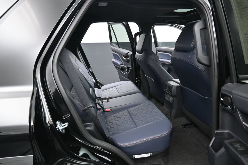 Certified 2026 Toyota 4Runner Platinum AWD/4WD image 35