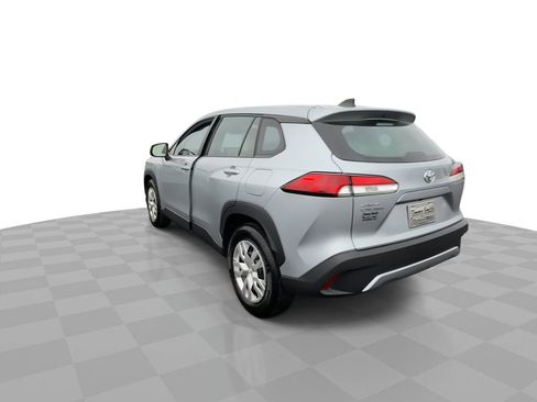 Used 2025 Toyota Corolla Cross L image 7