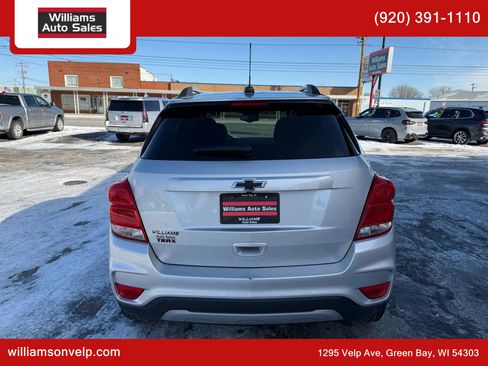 Used 2019 Chevrolet Trax LT w/ Redline Edition image 4