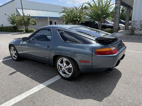 Used 1988 Porsche 928 S4 RWD image 4
