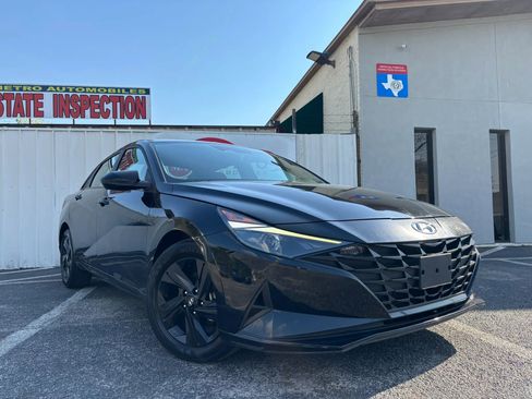 Used 2023 Hyundai Elantra SEL image 8