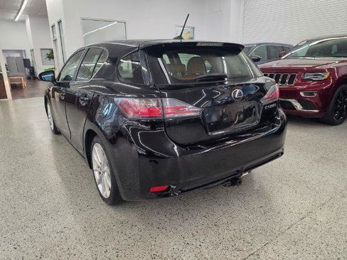 Used 2013 Lexus CT 200h w/ Seat Comfort Pkg FWD image 7