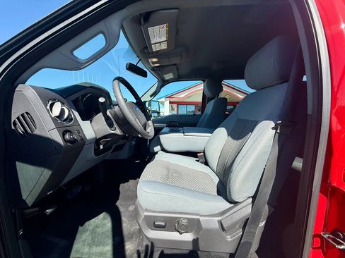 Used 2014 Ford F250 XLT w/ XLT Interior Package AWD/4WD image 9