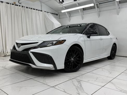Used 2021 Toyota Camry XSE w/ Navigation Package AWD/4WD image 7