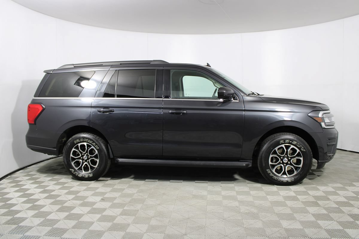 Used 2024 Ford Expedition XLT RWD image 46