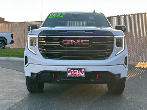 Certified 2025 GMC Sierra 1500 AT4 image 9