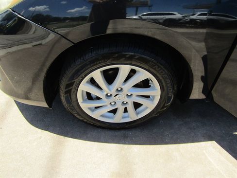 Used 2012 MAZDA MAZDA3 i Touring FWD image 13