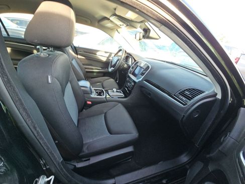 Used 2023 Chrysler 300 Touring w/ Safetytec Plus Group RWD image 11