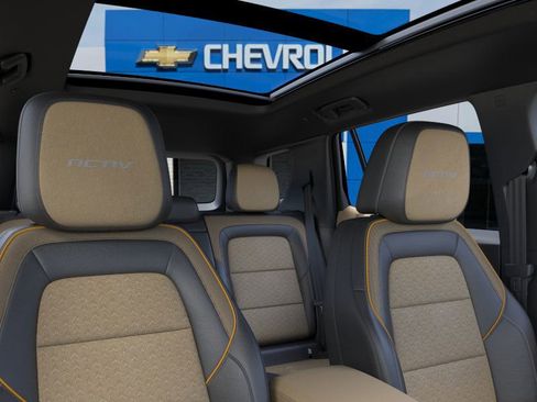 New 2026 Chevrolet Equinox ACTIV w/ Safety and Technology Package image 24