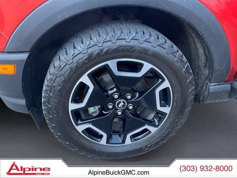 Used 2023 Ford Bronco Sport Outer Banks w/ Tech Package AWD/4WD image 14