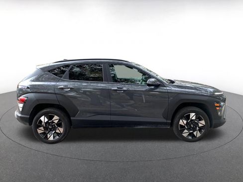 Used 2025 Hyundai Kona SEL image 8