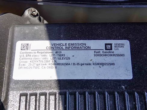 Used 2019 Chevrolet Suburban LT w/ LT Signature Package image 30