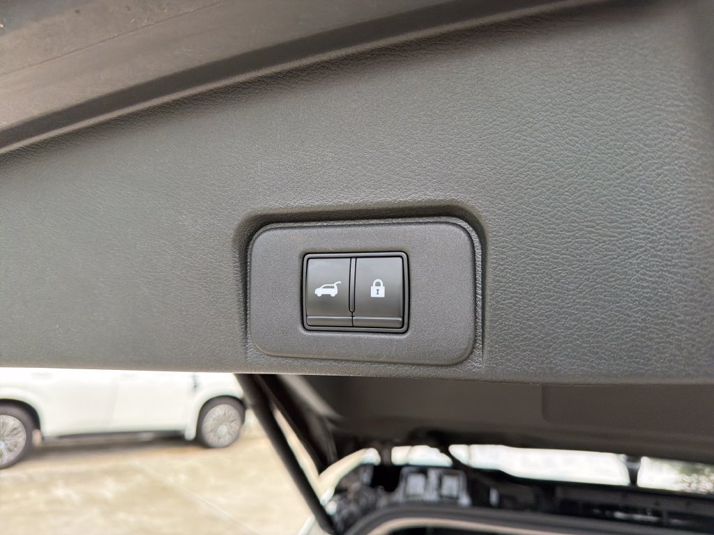 Used 2021 Nissan Rogue Platinum AWD/4WD image 36