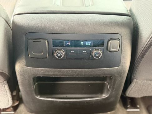 Used 2016 Chevrolet Tahoe LS RWD image 28